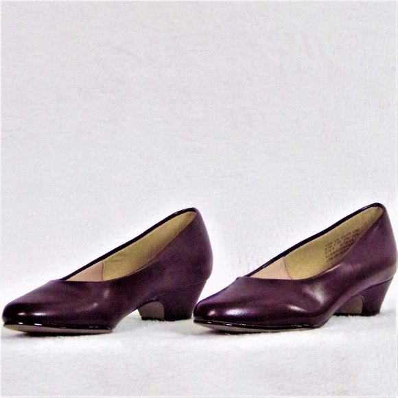 SOFT STYLE BY HUSH PUPPIES Size 4.5M brown pumps - Picture 7 of 16